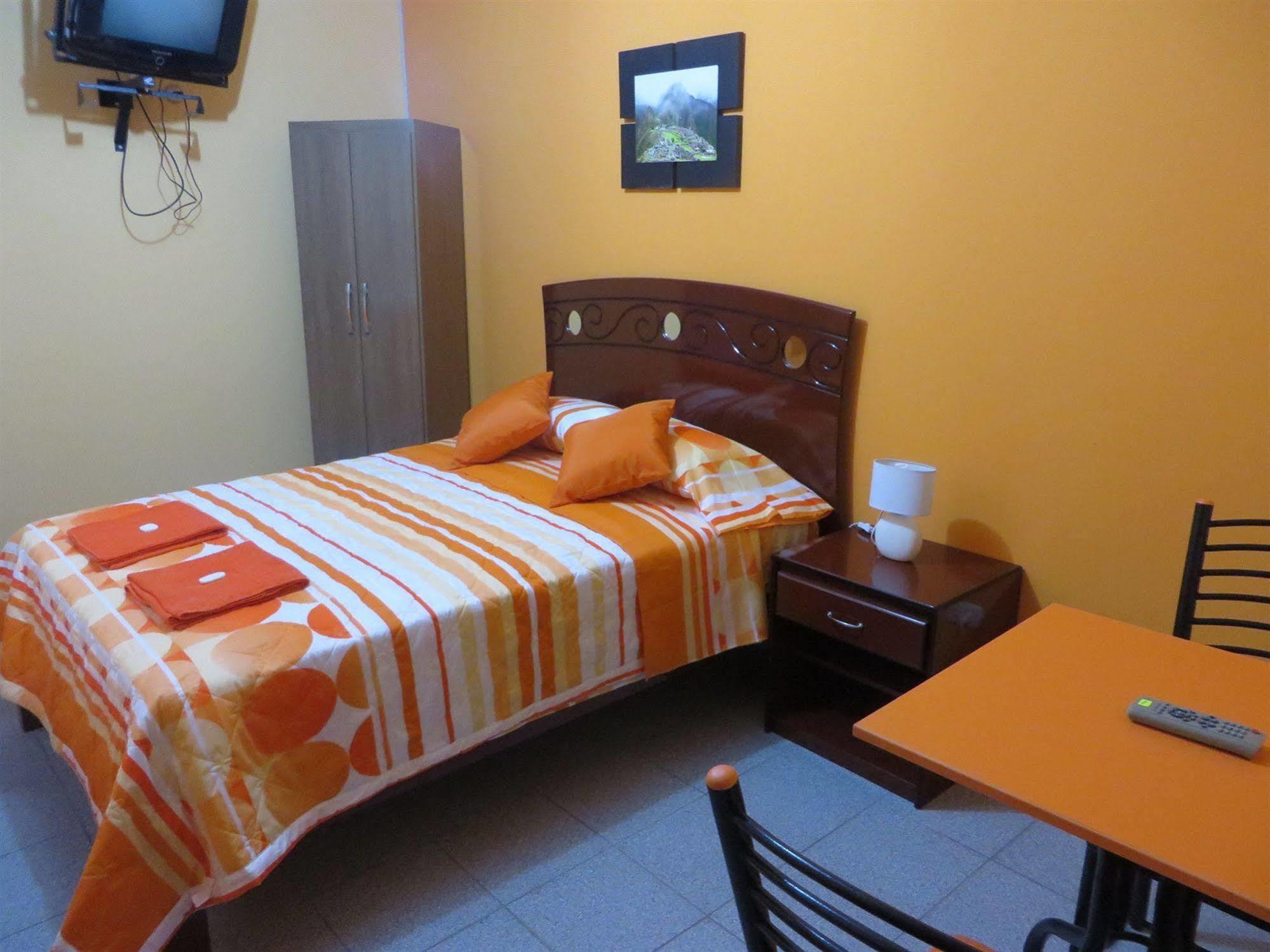 Kurmi Hostel Lima Airport Exterior photo